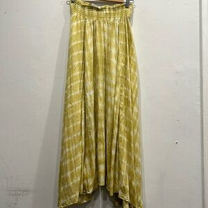 Lusana Anthropologie brand maxi skirt yellow white tie dyed pull on size 4 rayon
